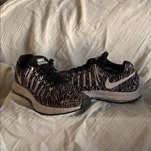 Nike Zoom Pegasus 32 Running Shoes